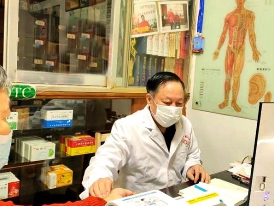 踔厉奋发开新局，笃行不怠再扬帆 著名中医钱国锋——献礼两会